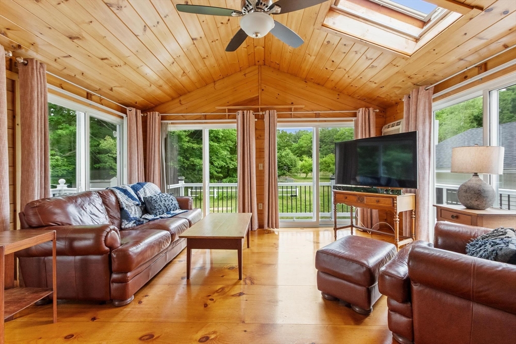 10 East Road Westminster, MA 01473 - Photo 19 of 42