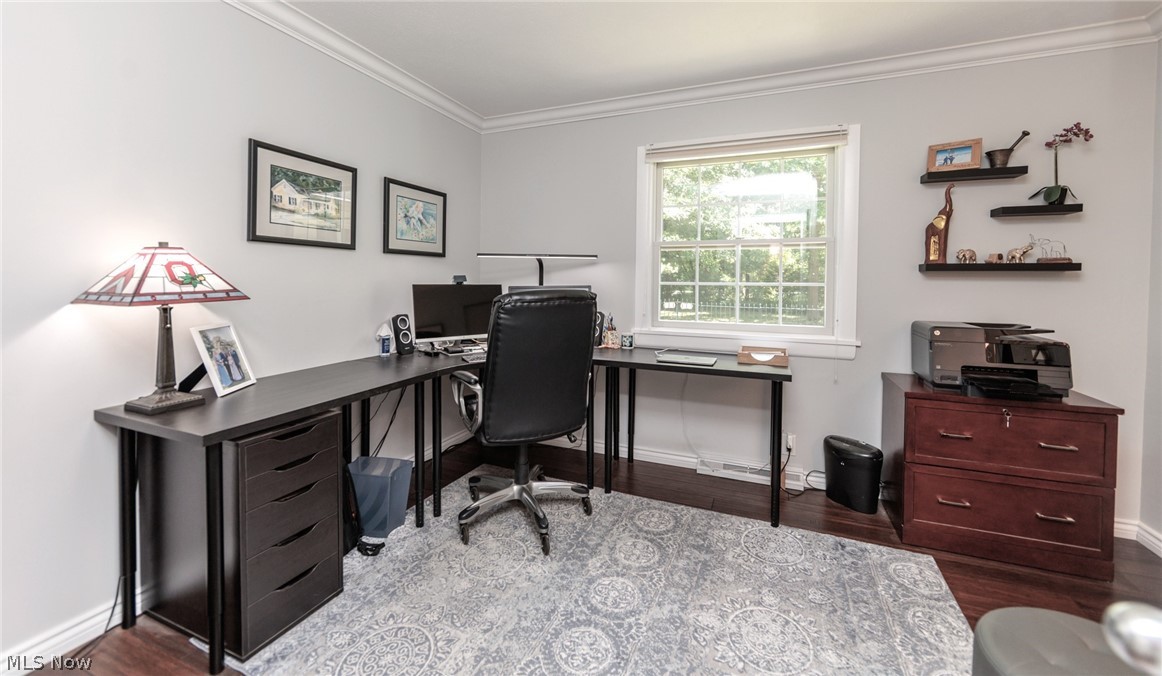 4511 Ranchwood Road Akron, OH 44333 - Photo 23 of 38 3rd bedroom, currently being used as an office
