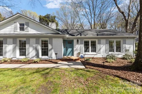 $650,000 | 6917 Candlewyck Lane, Charlotte, NC 28226