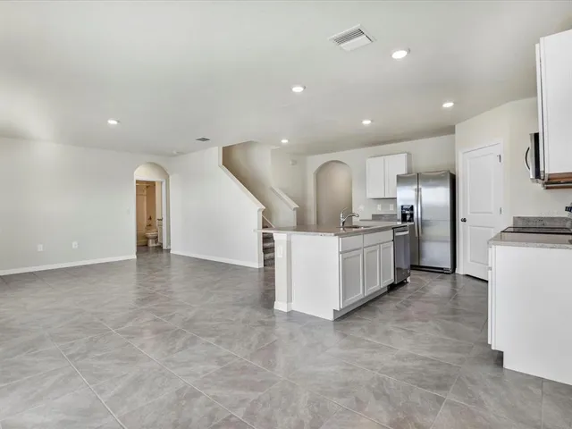 $3,500 | 12537 Night View Drive, Sarasota, FL 34238