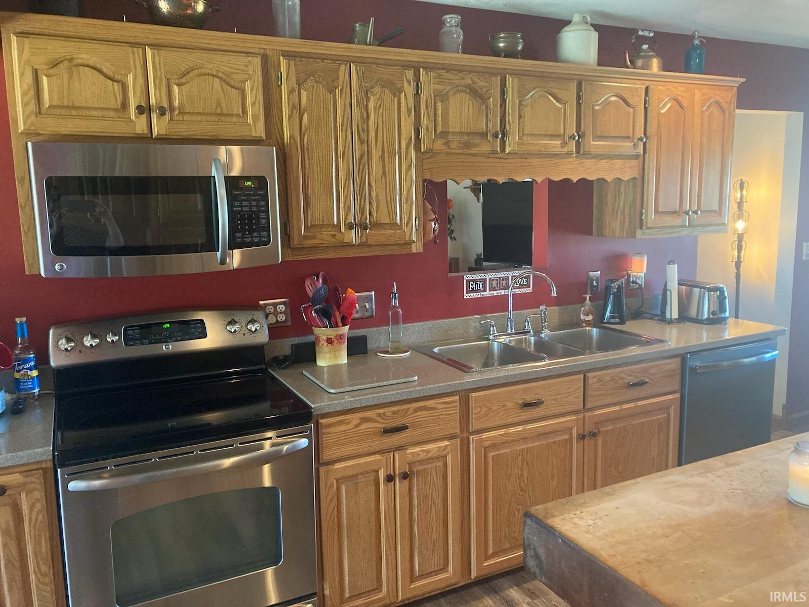 7059 East Sylvania Road Bloomfield, IN 47424 - Photo 8 of 21 Gallery Image 8