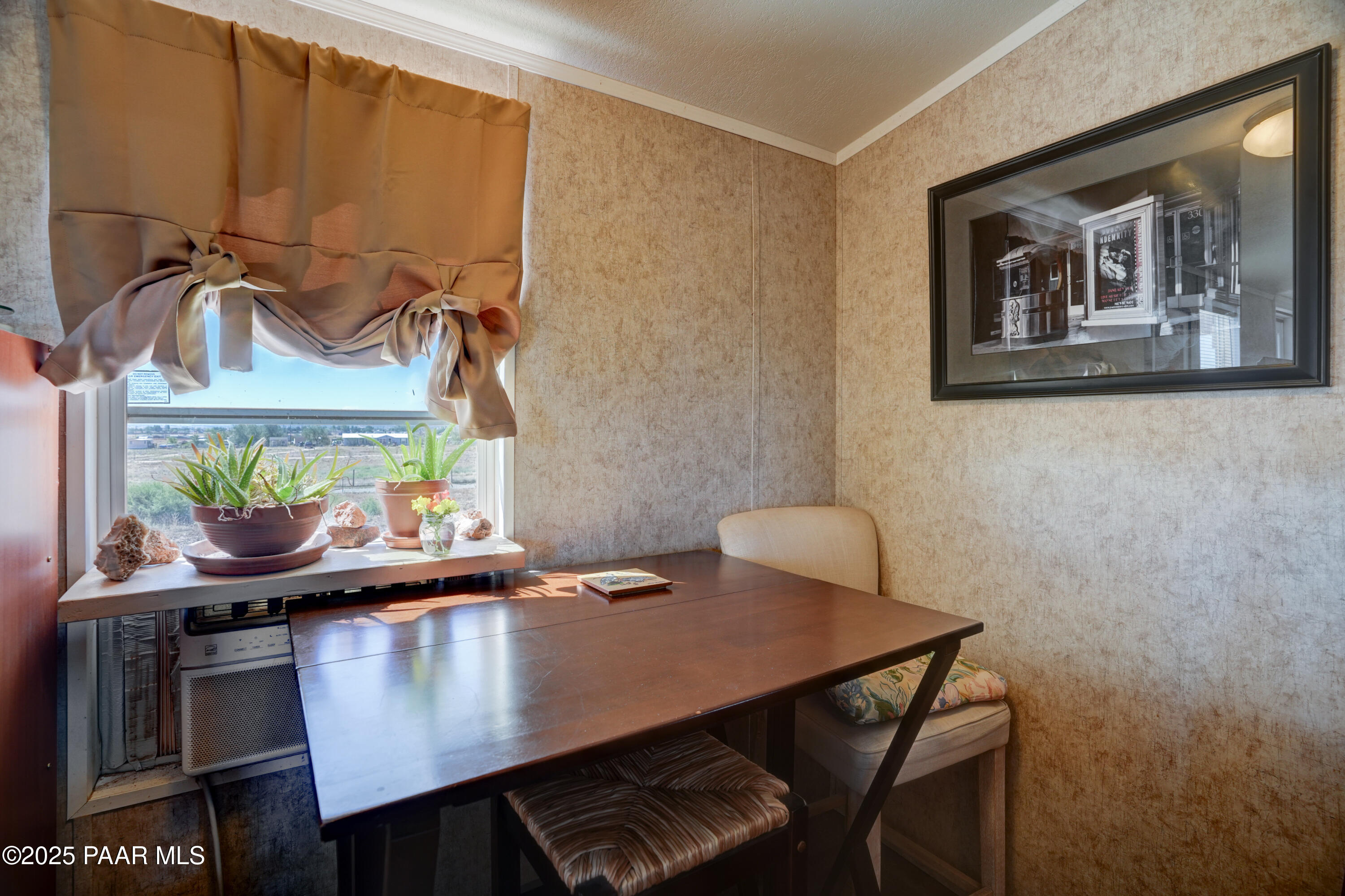 350 Ranch House Road Paulden, AZ 86334 - Photo 13 of 39 Dining Area