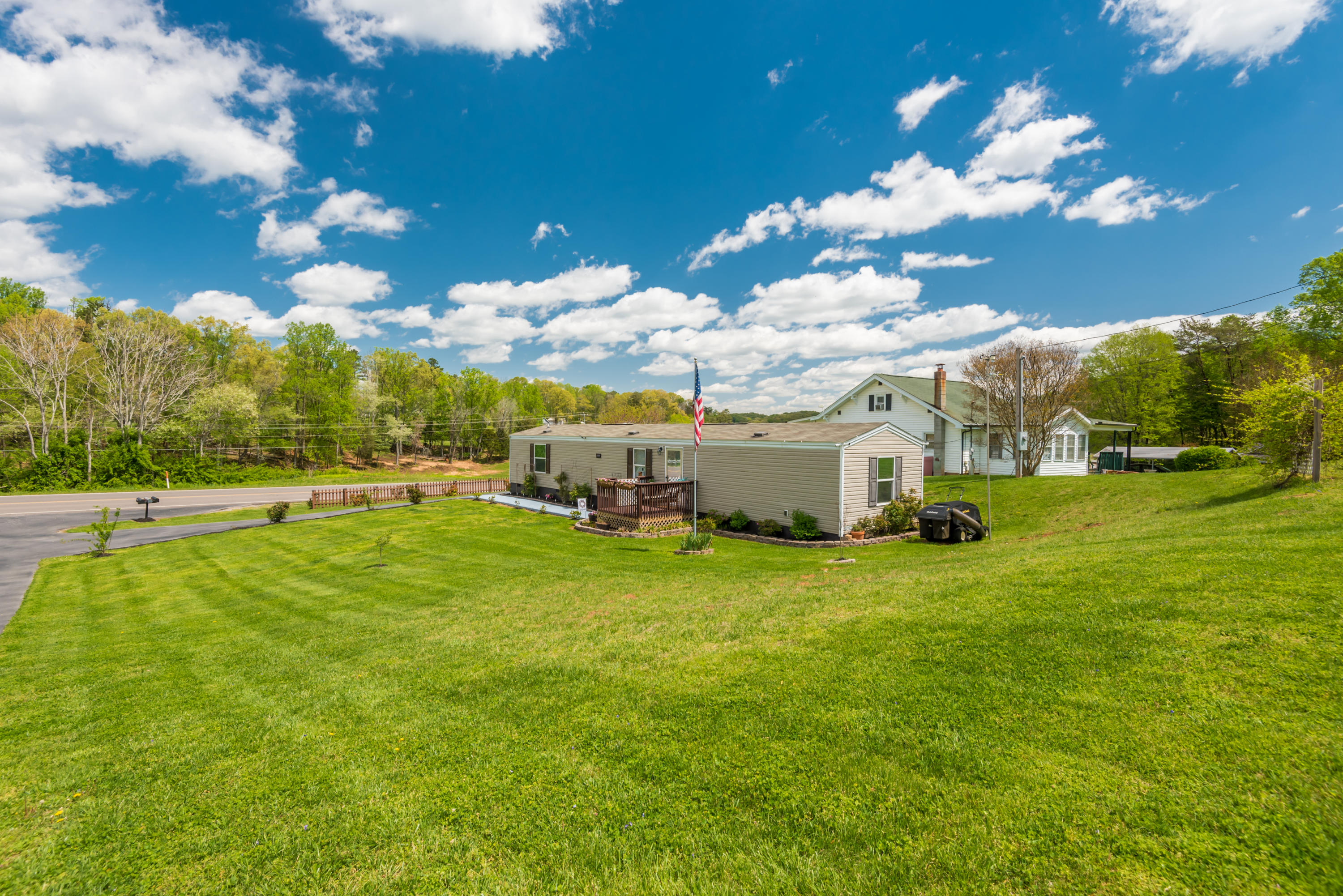 739 Laurel Road Clinton, TN 37716 - Photo 2 of 28 739LaurelRd-26