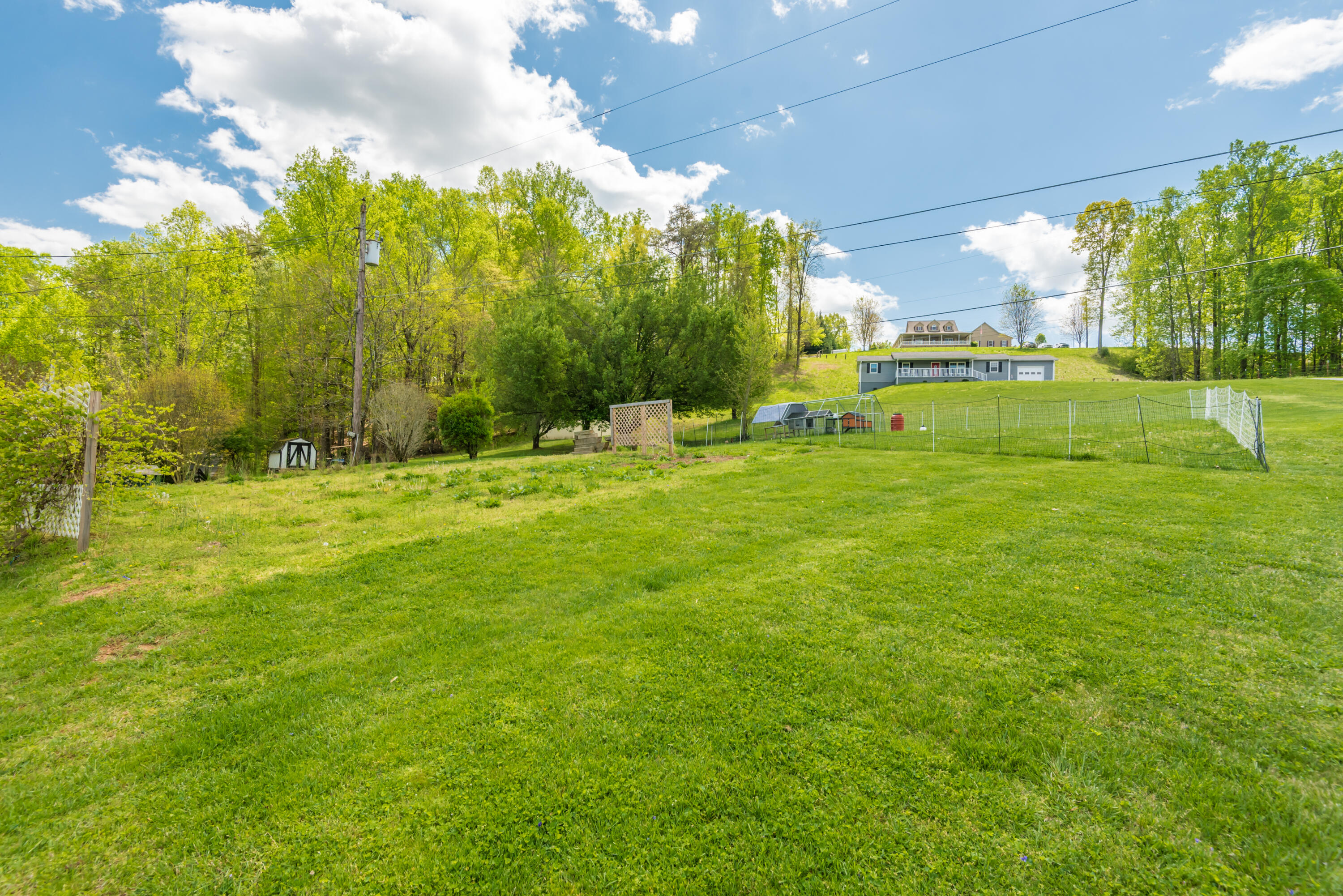 739 Laurel Road Clinton, TN 37716 - Photo 6 of 28 739LaurelRd-25