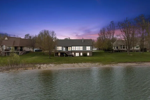 $649,000 | 11551 Wellington Court, Stanwood, MI 49346
