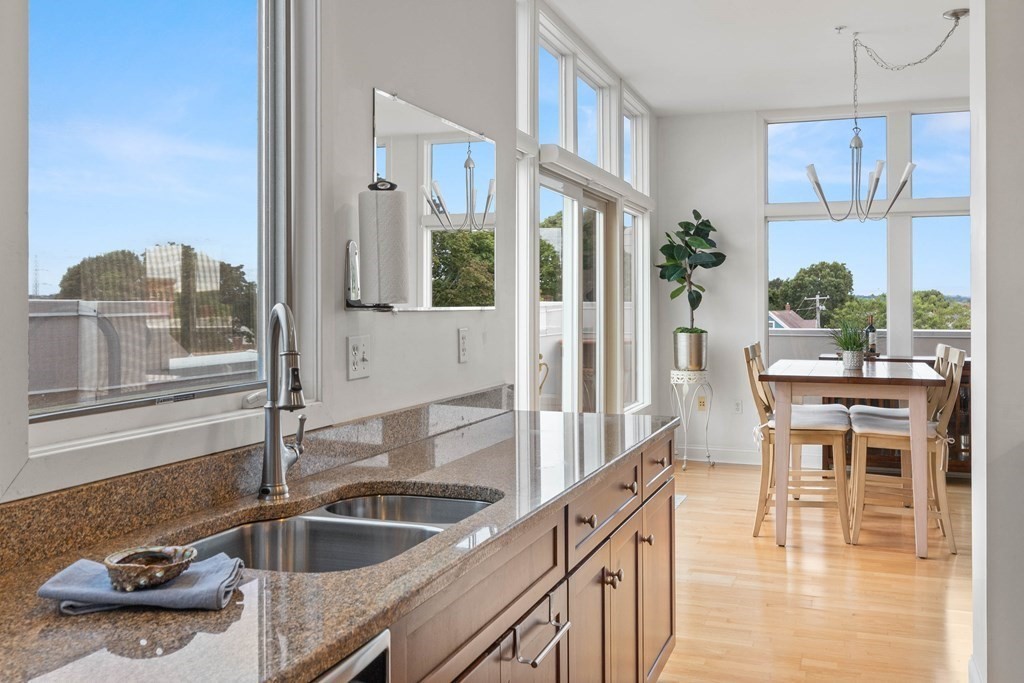 45 Rantoul Street, Unit 312 Beverly, MA 01915 - Photo 3 of 40 Gallery Image 3