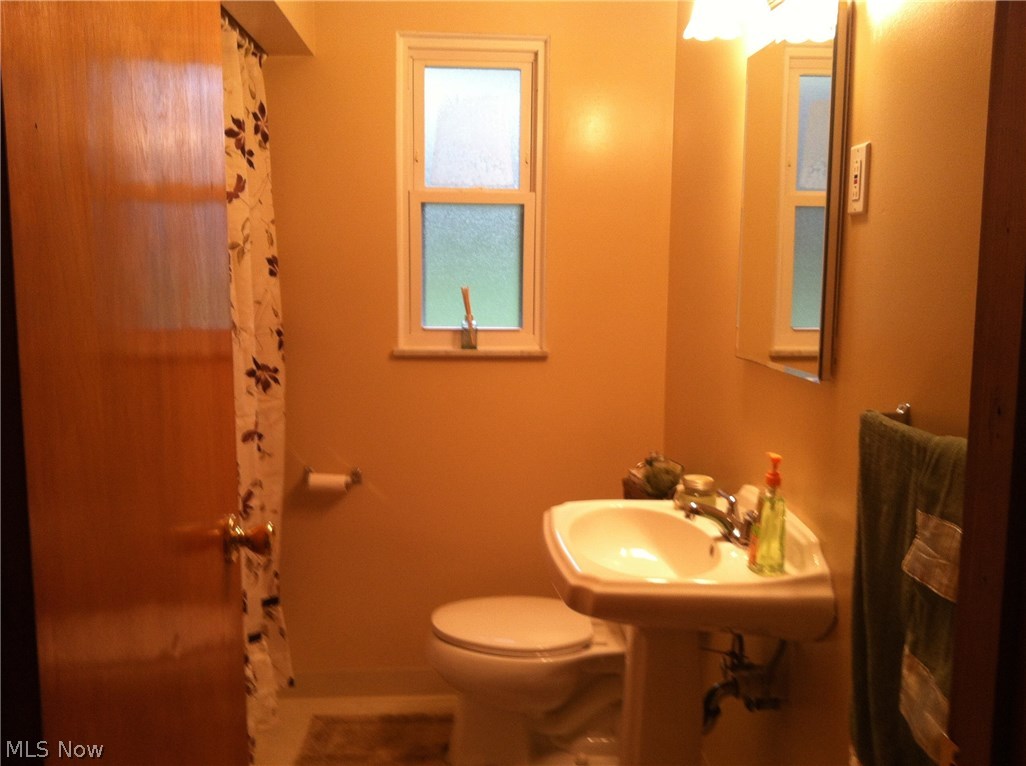 8546 Broadview Road Broadview Heights, OH 44147 - Photo 8 of 9 Gallery Image 8