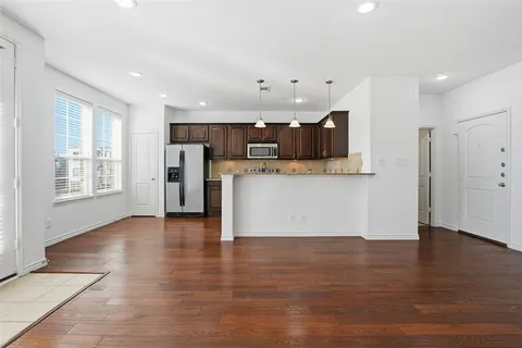 $269,950 | 950 Henderson Street, Unit 1214, Fort Worth, TX 76102