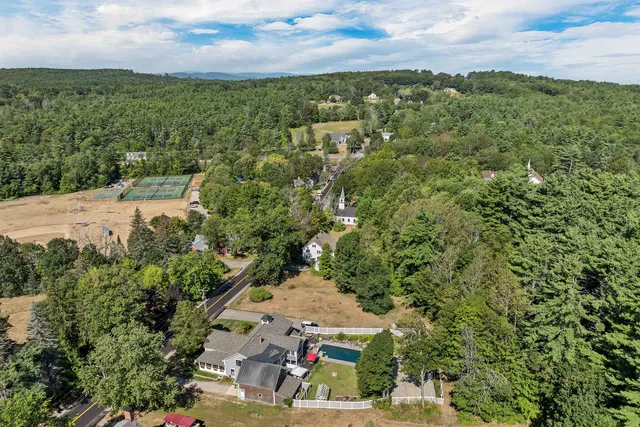 $785,500 | 30 Belknap Mountain Road, Gilford, NH 03249