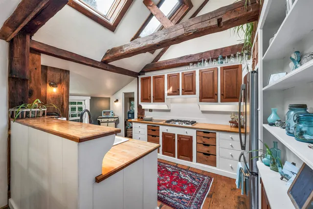 $785,500 | 30 Belknap Mountain Road, Gilford, NH 03249