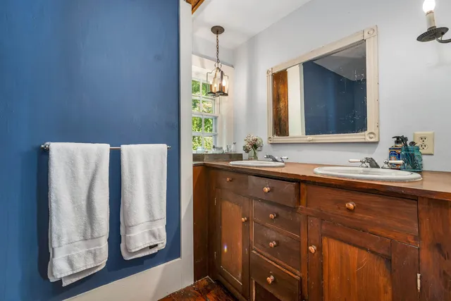 $785,500 | 30 Belknap Mountain Road, Gilford, NH 03249