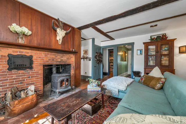 $785,500 | 30 Belknap Mountain Road, Gilford, NH 03249