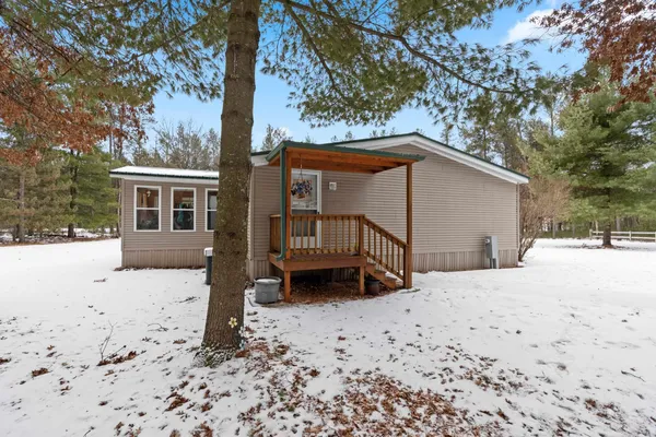 $290,000 | W4706 29th Street, Necedah, WI 54646