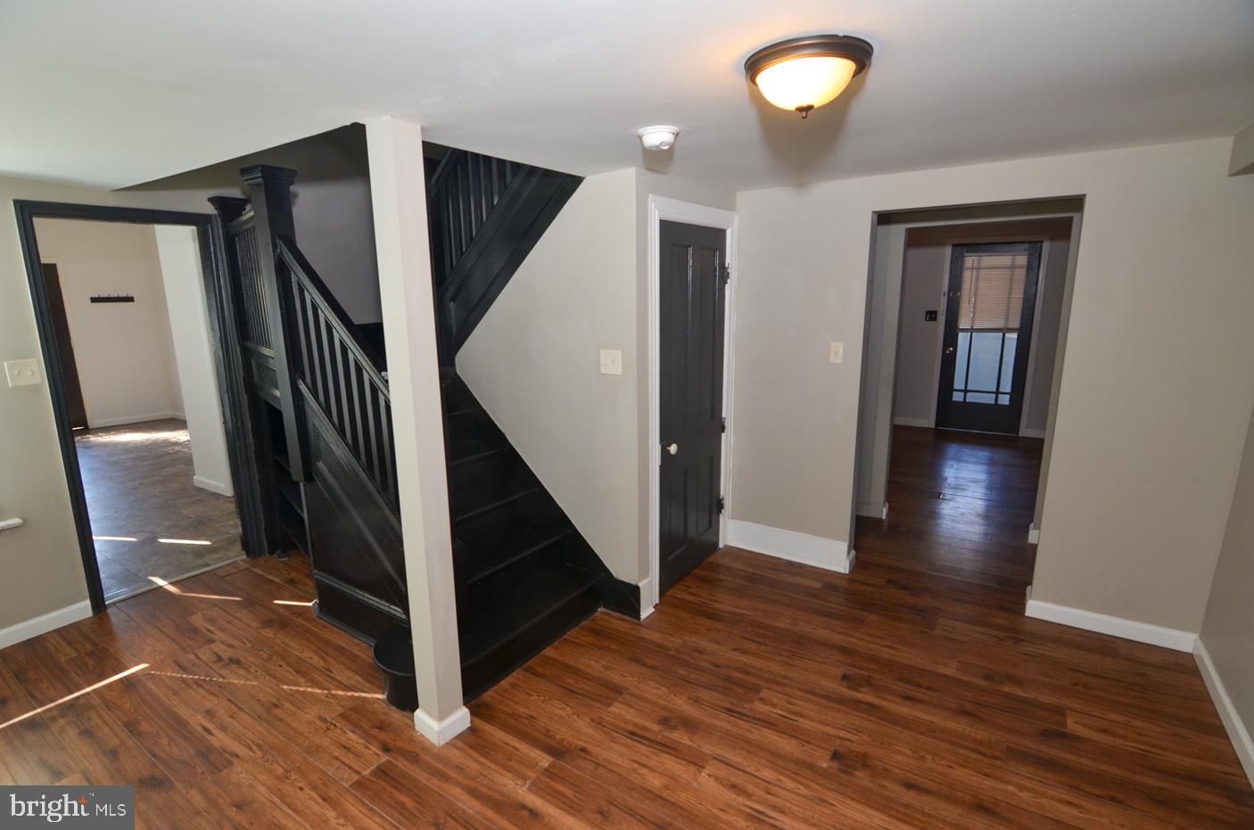 249 Main Street Hamilton, NJ 08620 - Photo 17 of 34 Sitting Room