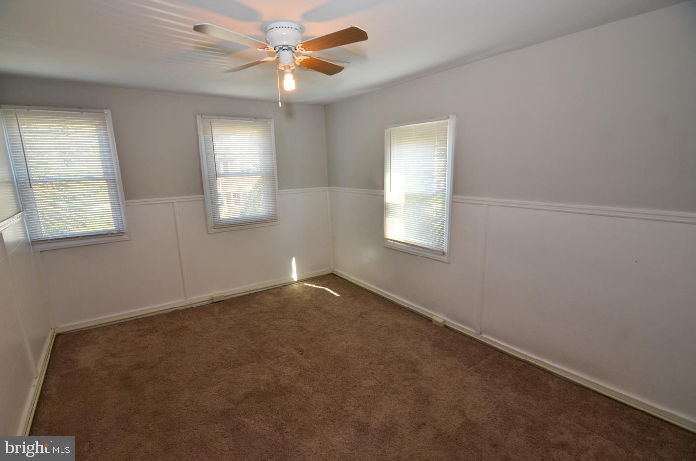 249 Main Street Hamilton, NJ 08620 - Photo 19 of 34 Bedroom 1