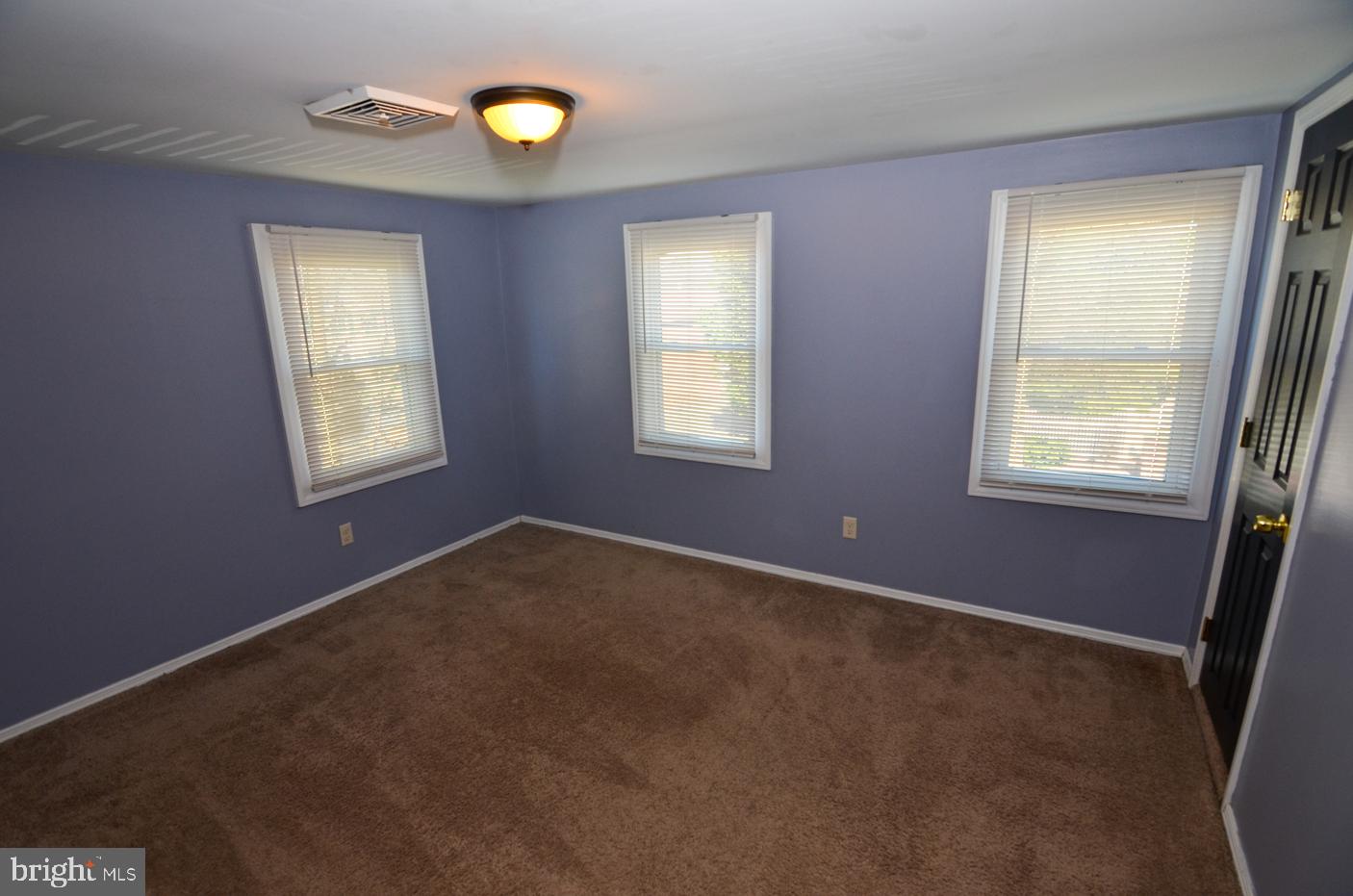 249 Main Street Hamilton, NJ 08620 - Photo 21 of 34 Bedroom 2