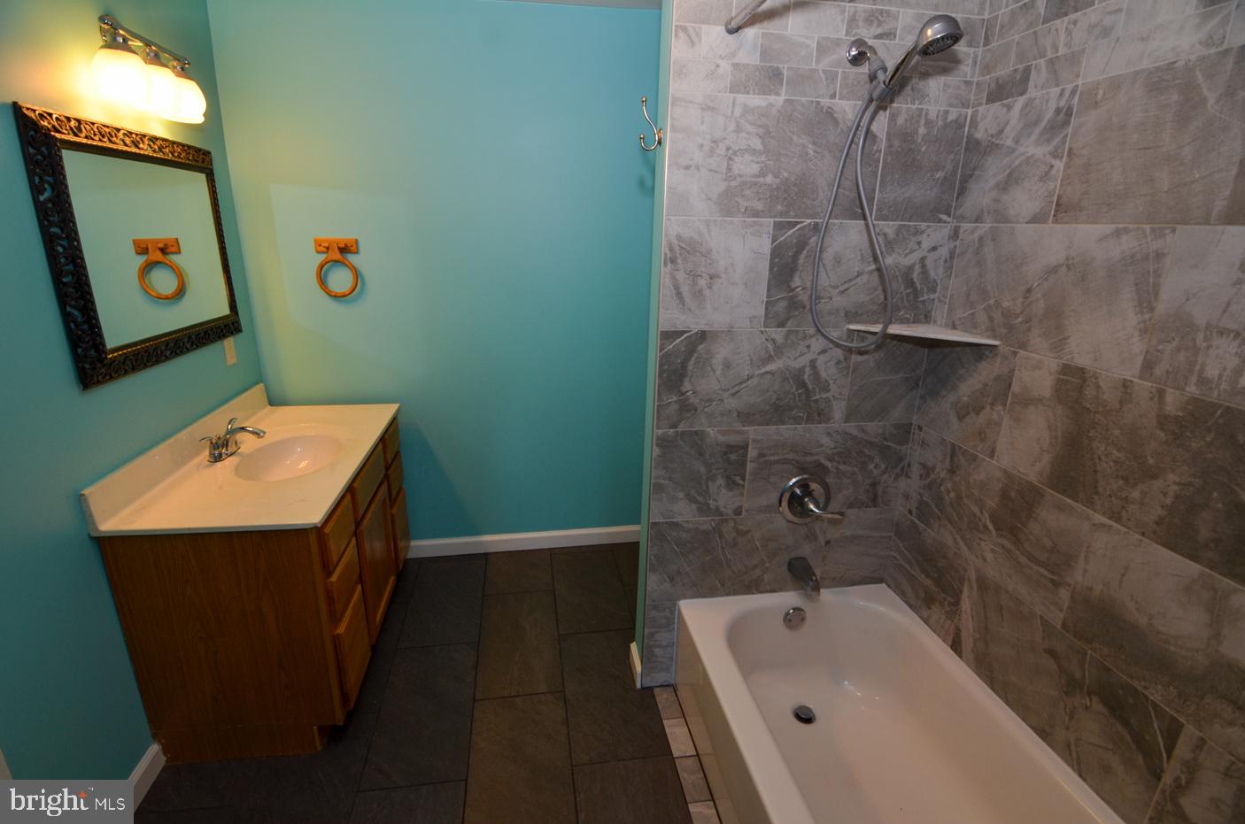 249 Main Street Hamilton, NJ 08620 - Photo 25 of 34 Full Bath 1