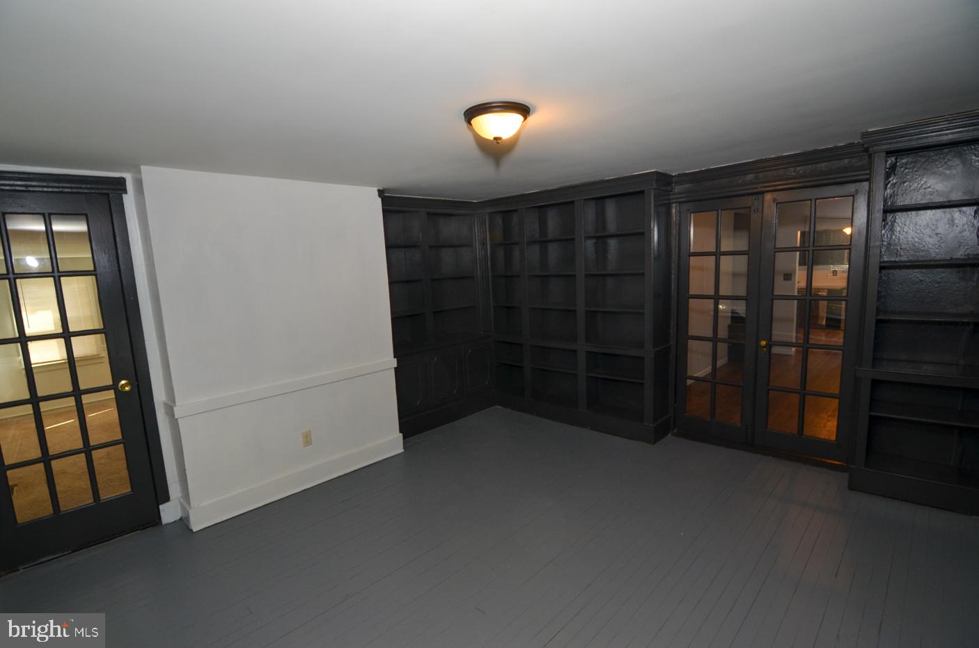 249 Main Street Hamilton, NJ 08620 - Photo 10 of 34 Study