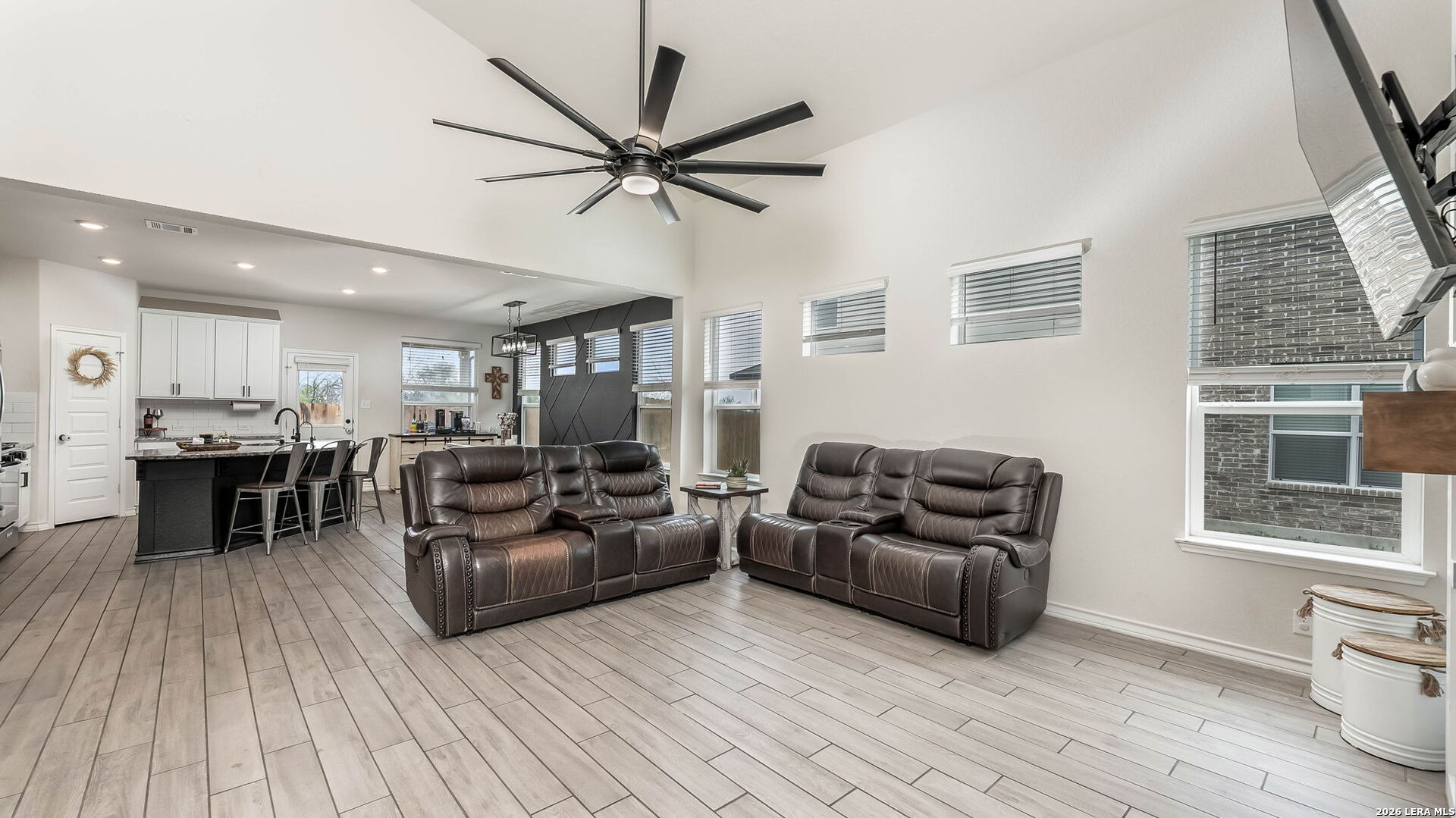 646 Overlook Ridge Cibolo, TX 78108 - Photo 4 of 20