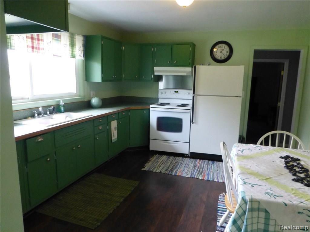 3696 Davison Road Lapeer, MI 48446 - Photo 6 of 13