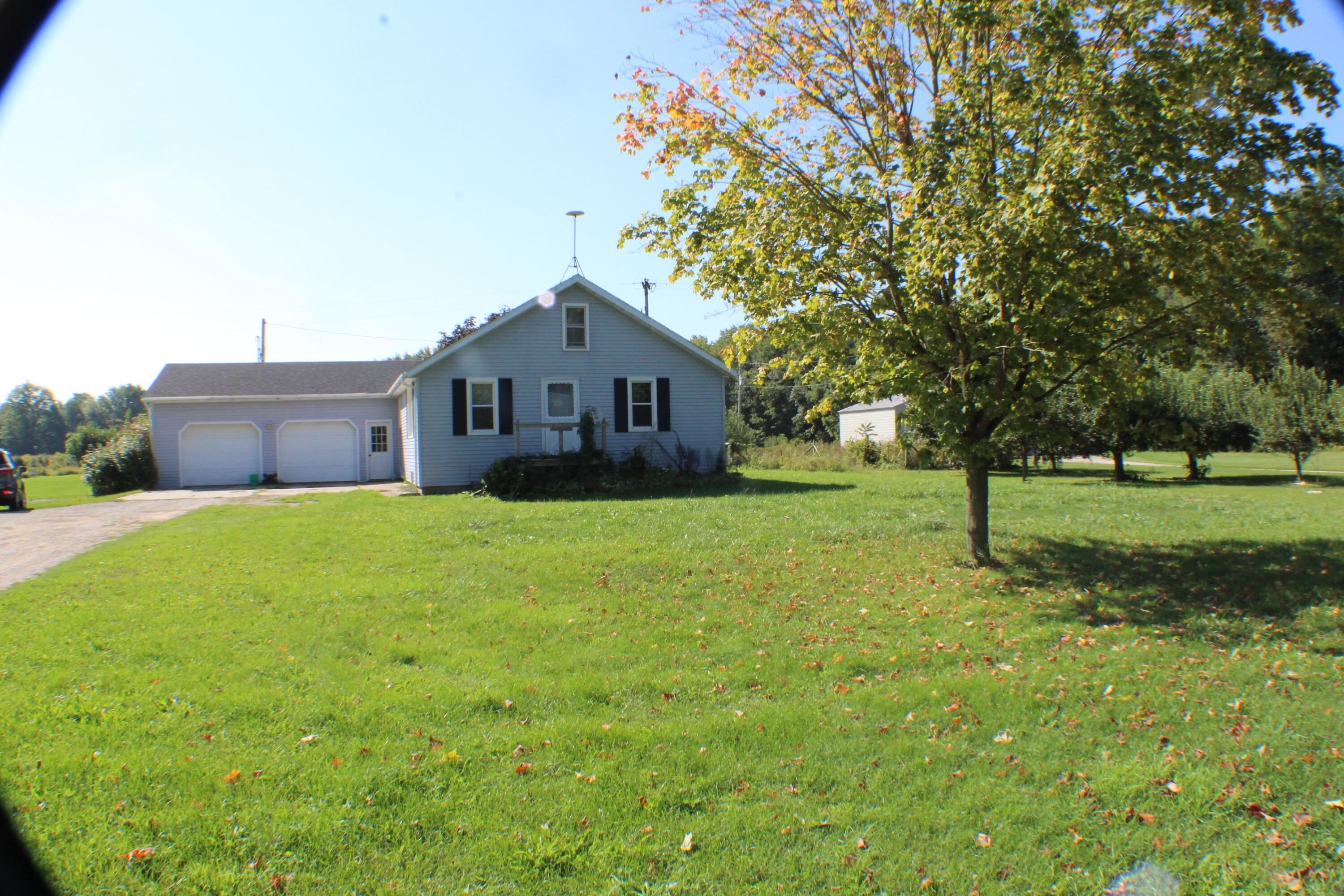 7864 15 Mile Road Northeast Cedar Springs, MI 49319 - Photo 2 of 30 IMG_2988