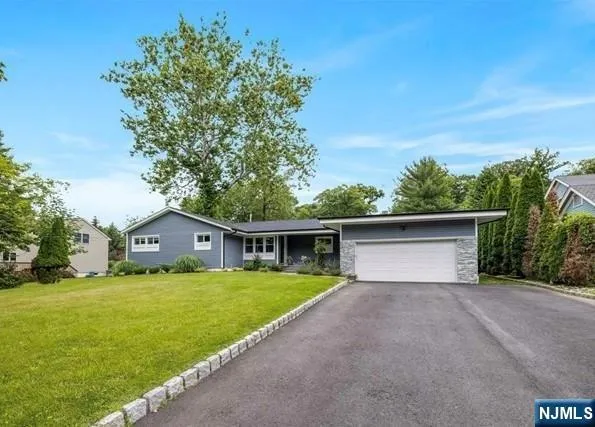 $4,700 | 150 Fremont Avenue, Park Ridge, NJ 07656