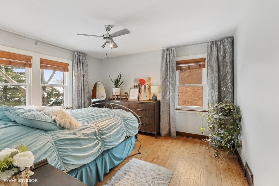 442 Kent Road Riverside, IL 60546 - Photo 26 of 45 a bedroom with a bed and a window