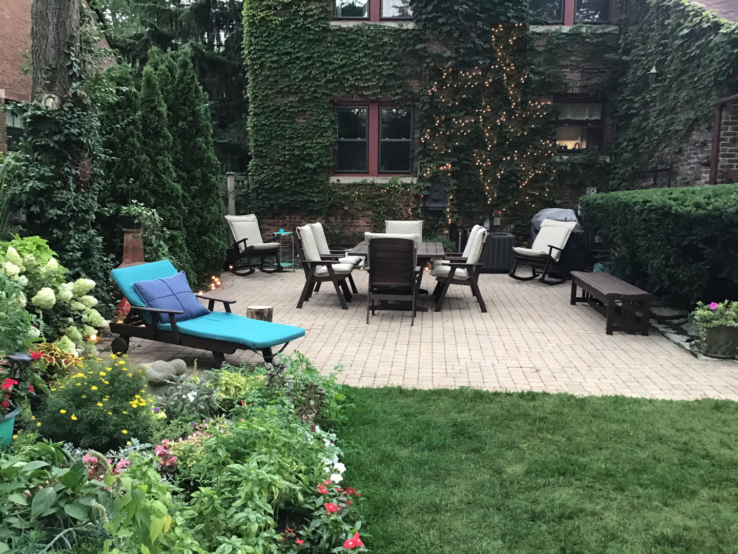 442 Kent Road Riverside, IL 60546 - Photo 37 of 45 a view of a patio with table and chairs and potted plants