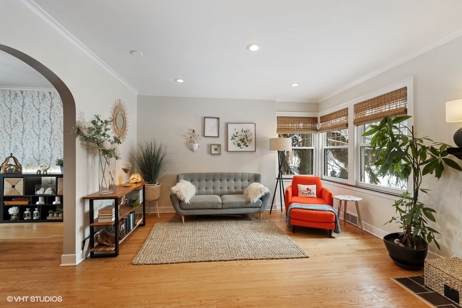 442 Kent Road Riverside, IL 60546 - Photo 8 of 45 a living room with furniture a couch and a potted plant