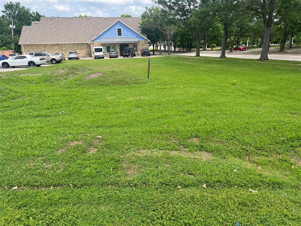 402 East Main Street Allen, TX 75002 - Photo 2 of 2 View Looking East