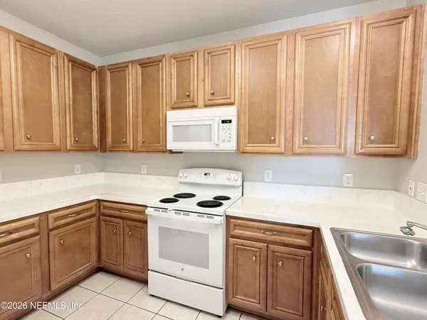 $1,500 | 8227 Lobster Bay Court, Unit 308, Jacksonville, FL 32256