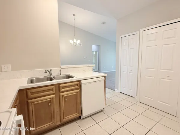 $1,500 | 8227 Lobster Bay Court, Unit 308, Jacksonville, FL 32256