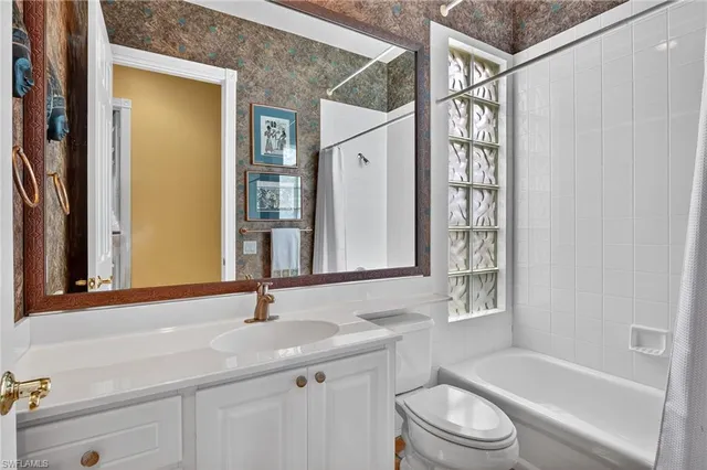 $640,000 | 5902 Bermuda Lane, Naples, FL 34119