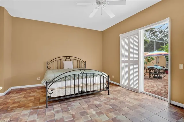 $640,000 | 5902 Bermuda Lane, Naples, FL 34119