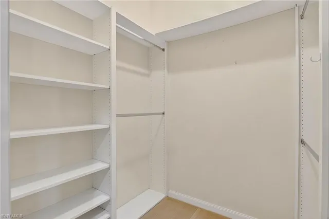 $640,000 | 5902 Bermuda Lane, Naples, FL 34119