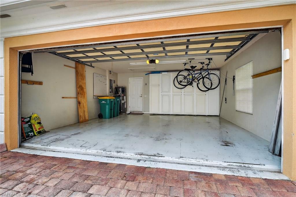 5902 Bermuda Lane Naples, FL 34119 - Photo 46 of 50 a view of a garage