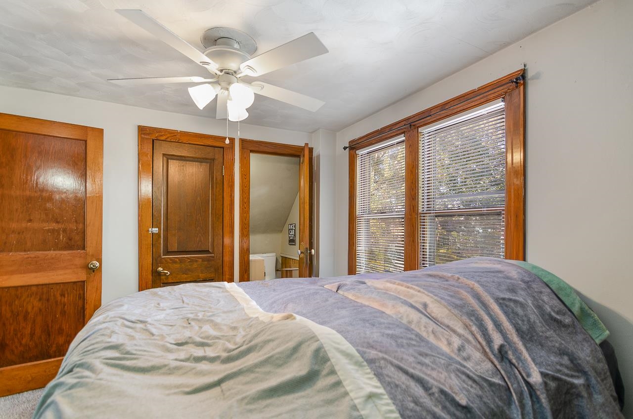 2404 Lincoln Avenue Two Rivers, WI 54241 - Photo 15 of 32 Gallery Image 15