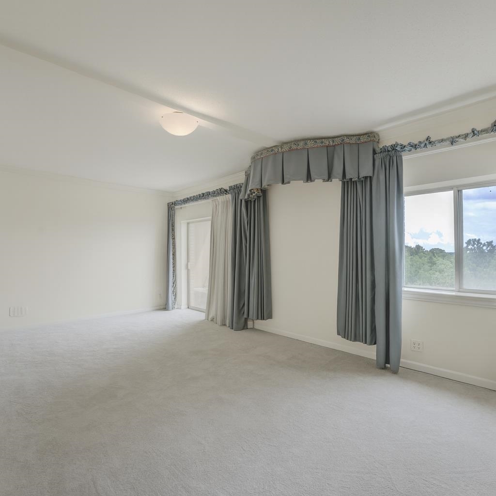 475 North Highland Street, Unit 9AB Memphis, TN 38122 - Photo 14 of 40 a view of a big room with windows and closet area