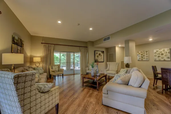 $225,000 | 475 North Highland Street, Unit 9AB, Memphis, TN 38122