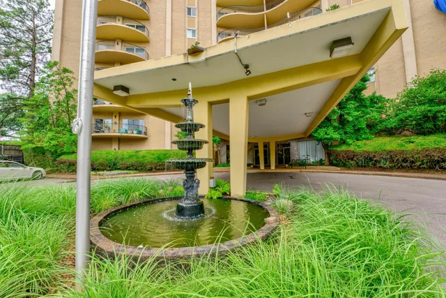 $225,000 | 475 North Highland Street, Unit 9AB, Memphis, TN 38122