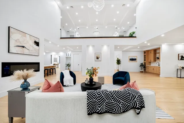 $4,250,000 | 197 Woburn Street, Lexington, MA 02420