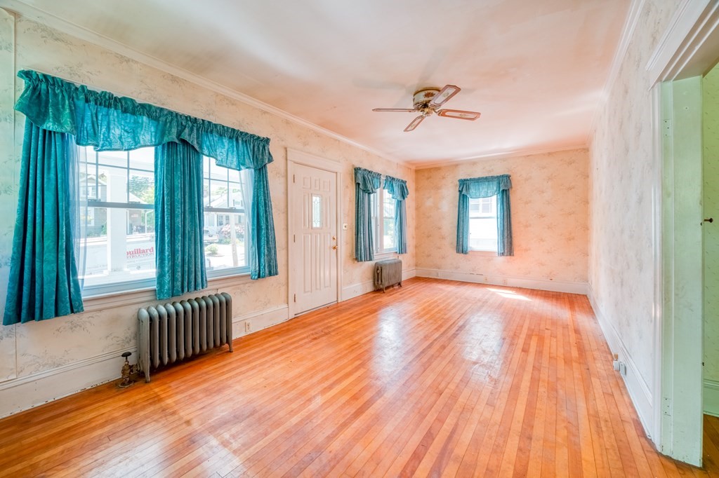 14 Balder Road Worcester, MA 01605 - Photo 3 of 24