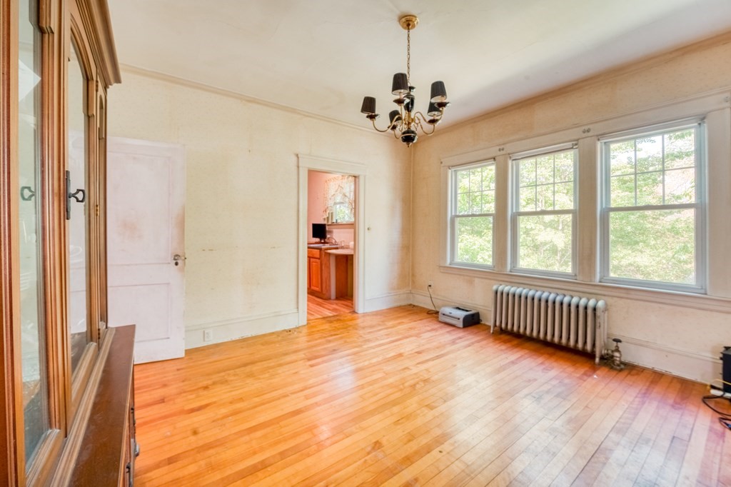 14 Balder Road Worcester, MA 01605 - Photo 7 of 24