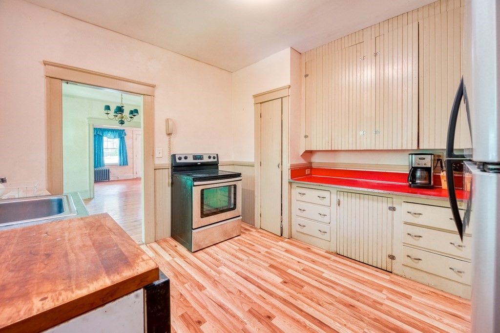 14 Balder Road Worcester, MA 01605 - Photo 9 of 24