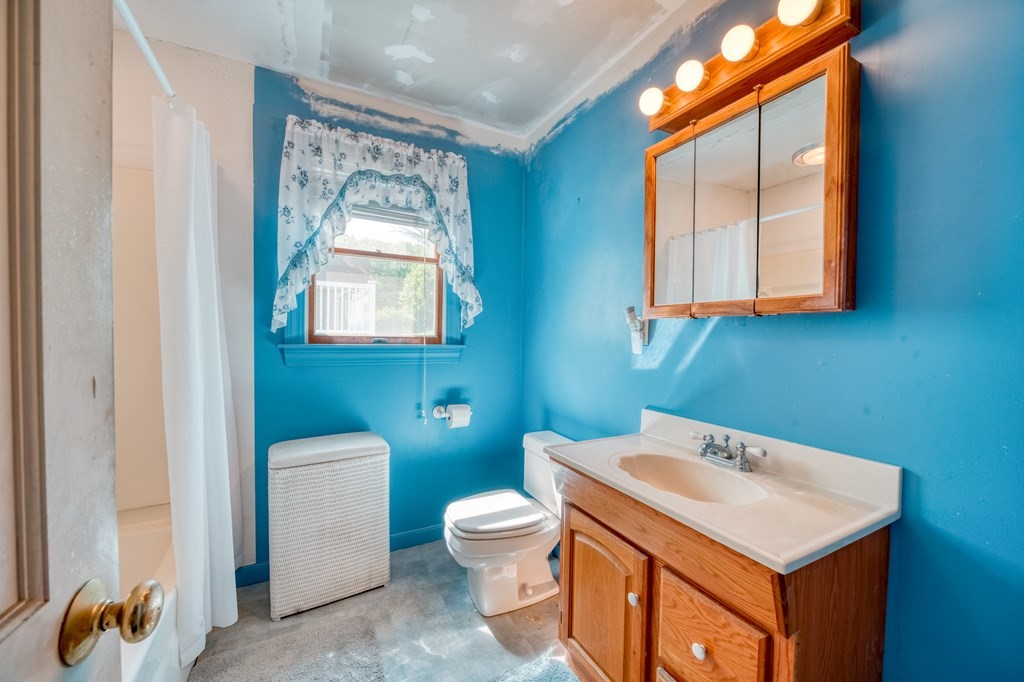 14 Balder Road Worcester, MA 01605 - Photo 10 of 24