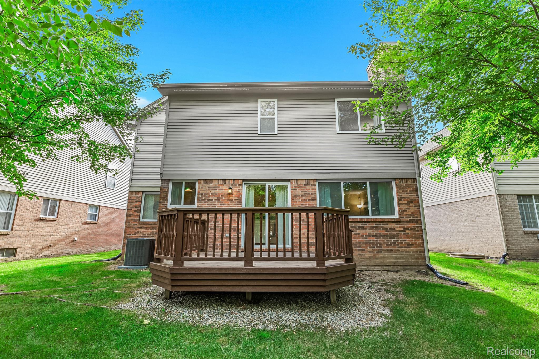 3975 Strathmore Lane Canton, MI 48188 - Photo 6 of 35 Gallery Image 6