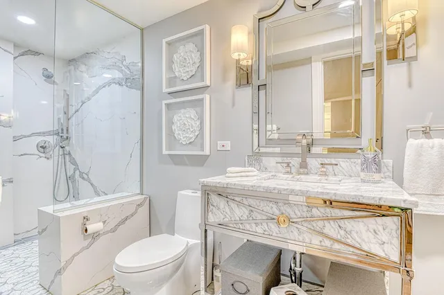 $549,000 | 220 East 73rd Street, Unit 1A | Lenox Hill