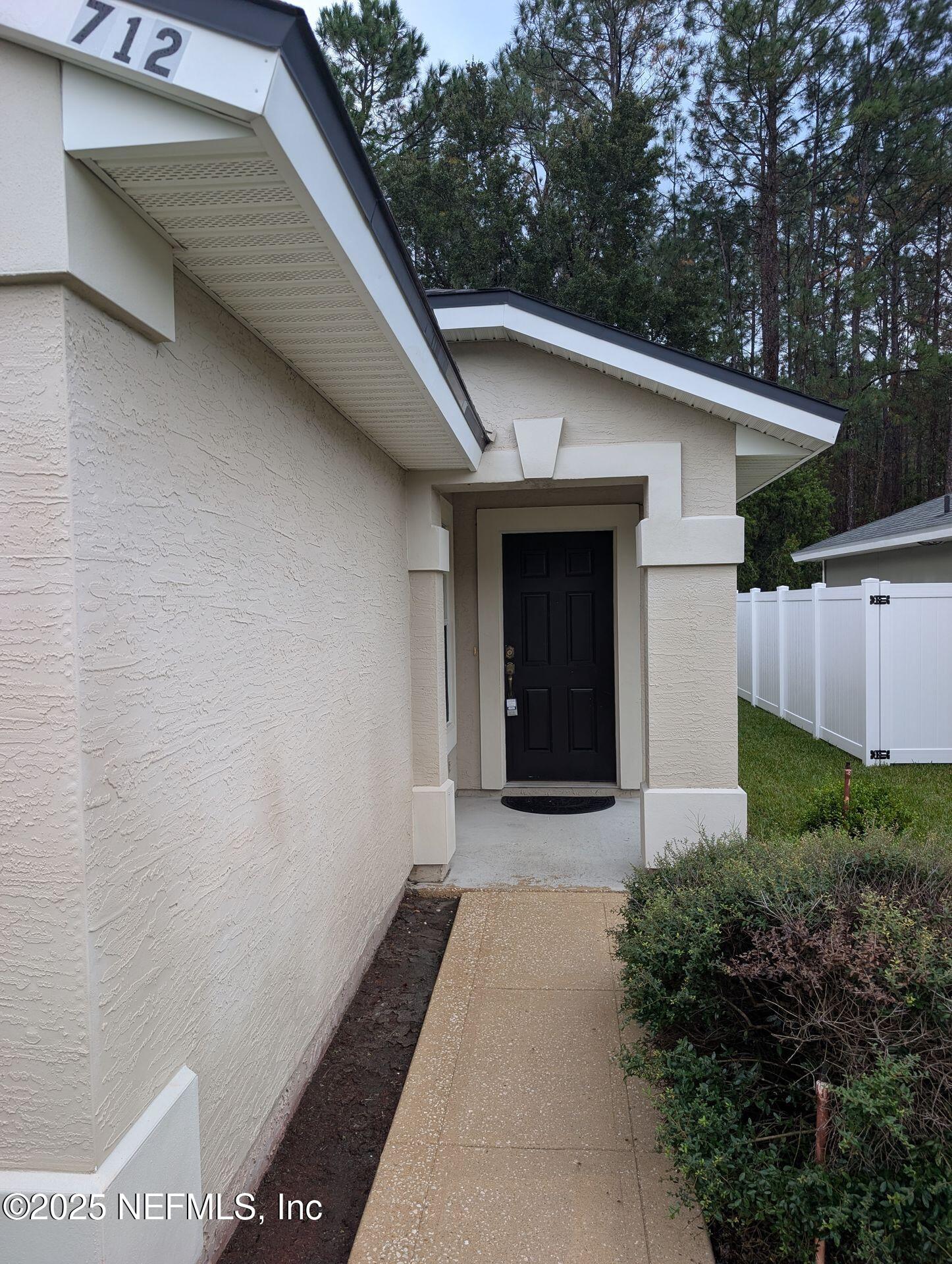 712 North Edenbridge Way St. Augustine, FL 32092 - Photo 2 of 22 front entrence