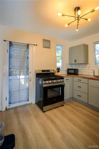 $181,500 | 715 Erskine Avenue, St. Louis, MO 63125