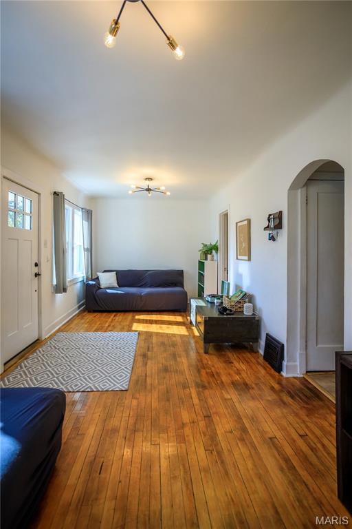 715 Erskine Avenue St. Louis, MO 63125 - Photo 8 of 21